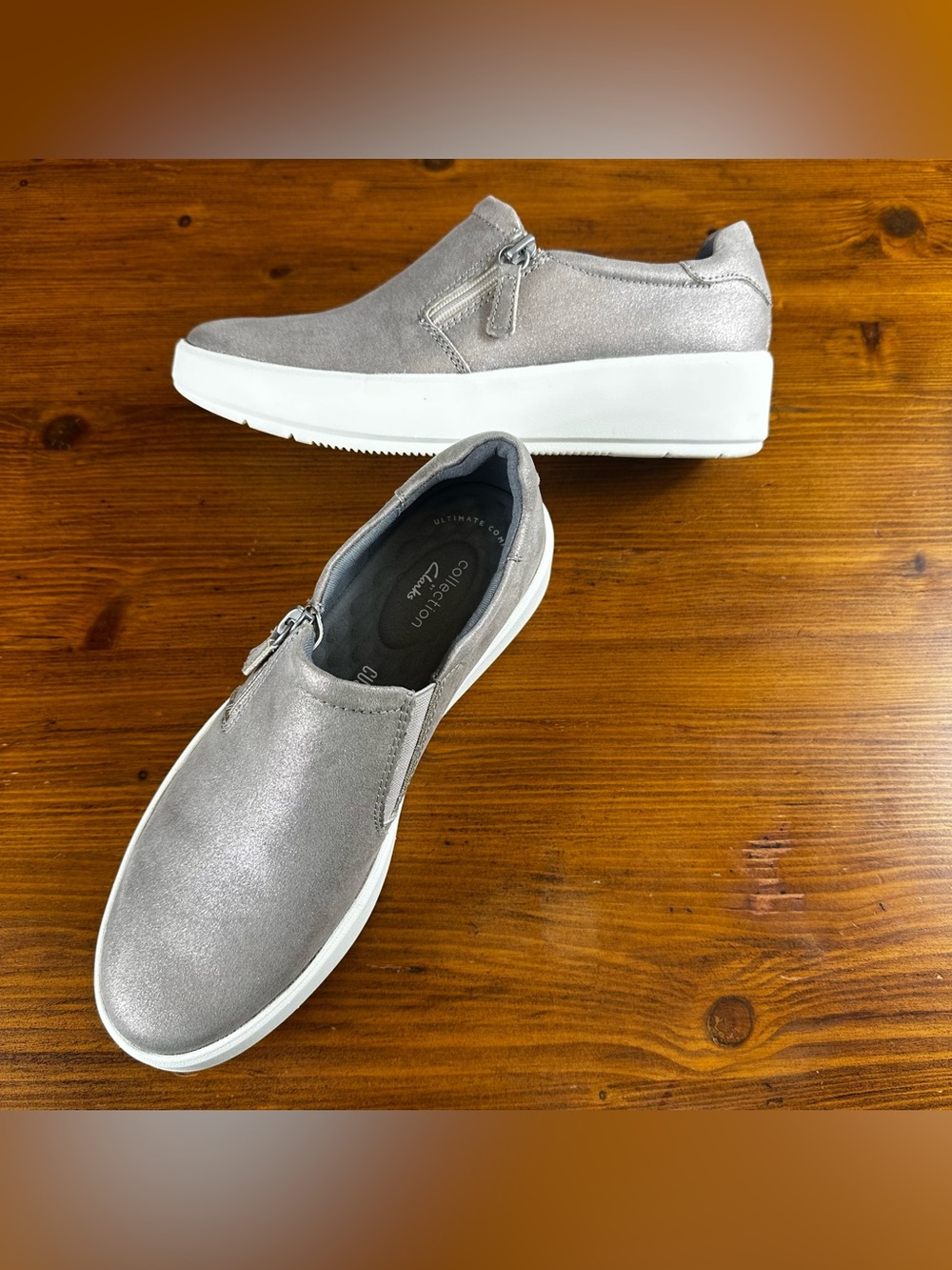 Clarks Collection Layton Step Slip-On Metallic Sneakers Women’s Size 7